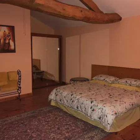 Les Cygnes Noirs Bed & Breakfast Aujac (Charente-Maritime)