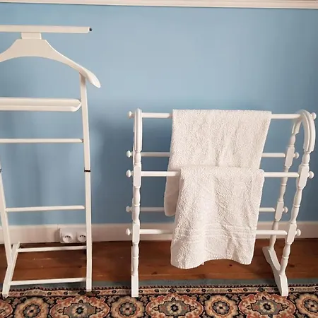 Les Cygnes Noirs ベッド・アンド・ブレックファスト オジャック