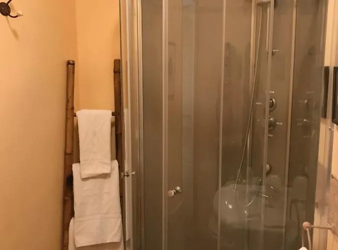 Bed and Breakfast Les Cygnes Noirs 4*