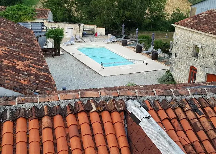 Bed and Breakfast Les Cygnes Noirs Aujac (Charente-Maritime)