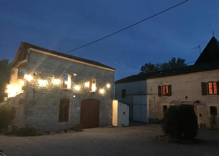 Les Cygnes Noirs Aujac (Charente-Maritime)