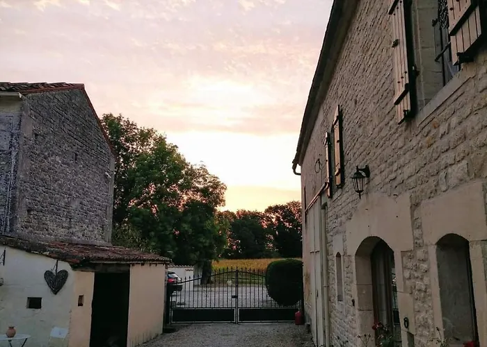 Bed and Breakfast Les Cygnes Noirs 4*