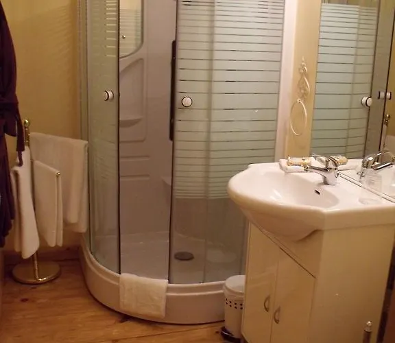 Les Cygnes Noirs 4* Aujac (Charente-Maritime)